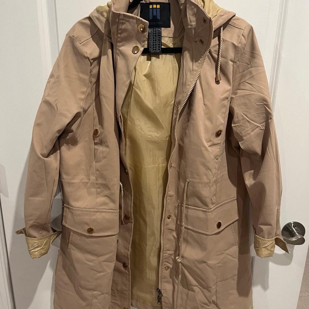 Amazon khaki beige raincoat size xl